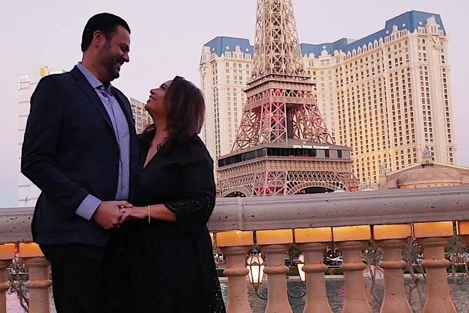 1.5-Hour Las Vegas Strip Limo Tour with Champagne and Photo Stops - What this private Vegas ride is really designed to do