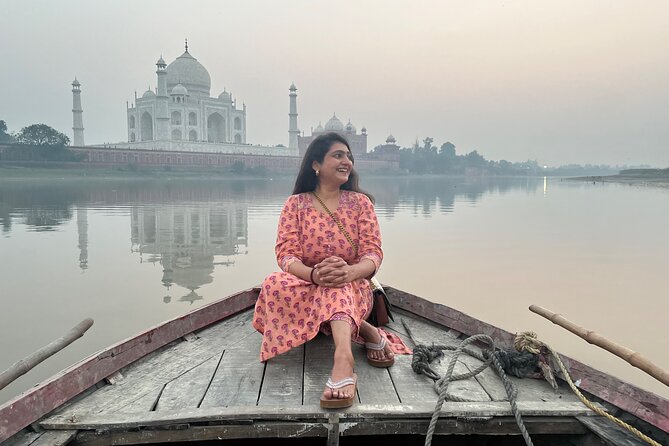 1 day Luxury Sunrise Taj Mahal Tour by Private Car - Who will appreciate this private Agra day