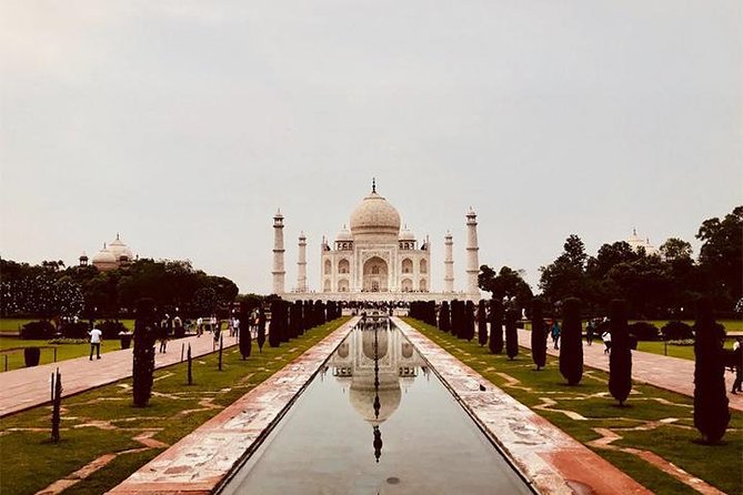 1 day Luxury Sunrise Taj Mahal Tour by Private Car - One hour inside Agra Fort