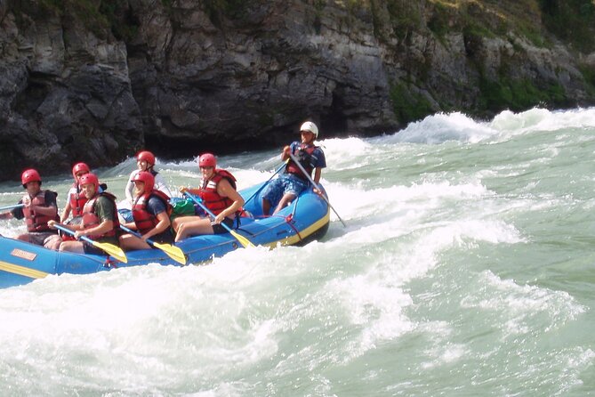 1 Night 2 Days Trishuli River Rafting Trip From Kathmandu With Private Car - A riverside evening and overnight stay