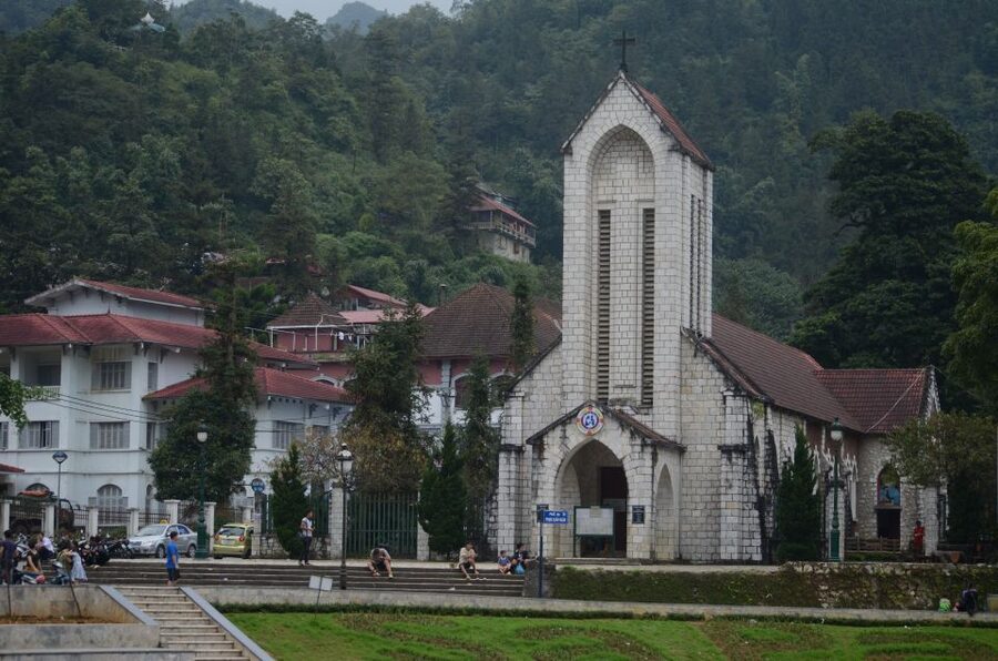 2 Day-2 Night Sapa Trekking: Overnight Train &Limousine Bus - Choosing the afternoon walk