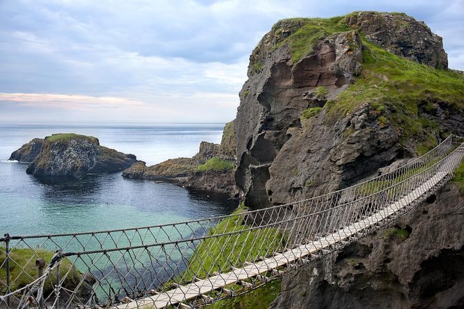 2-Day Northern Ireland Giants Causeway Private Luxury Car Tour - Why this two-day route works
