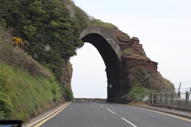 2-Day Northern Ireland Giants Causeway Private Luxury Car Tour - From Dublin to Monasterboice’s Celtic crosses