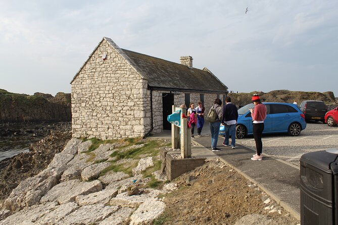 2-Day Northern Ireland Giants Causeway Private Luxury Car Tour - Two hours among the Giant’s Causeway columns