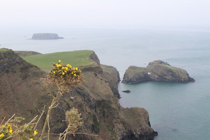 2-Day Northern Ireland Giants Causeway Private Luxury Car Tour - Titanic Belfast and a night in the city