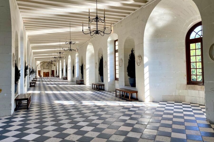 2-day Private Top 6 Loire Valley Castles from Paris Mercedes - Clos Lucé and Leonardo da Vinci’s final years