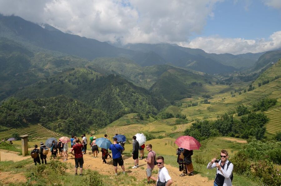 2-Day Sa Pa Ethnic Homestay Tour & Trek with Limousine Bus - The guides are the heart of the experience