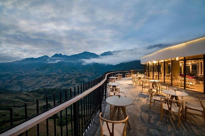 2-Day Sapa Trekking Tour from Hanoi by Luxury Limousine - The long ride back to Hanoi