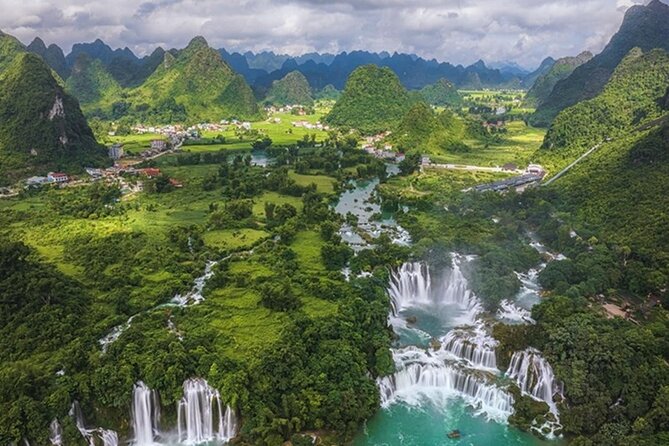 2 Days 1 Night Ban Gioc Waterfall Tour from Hanoi By Limousine - A traditional house or bungalow for the night