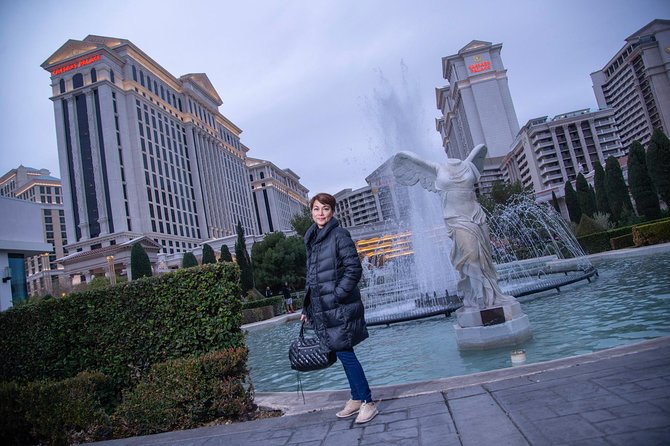 2 Hour Private Limo Photo Tour - Starting at your Strip or downtown hotel