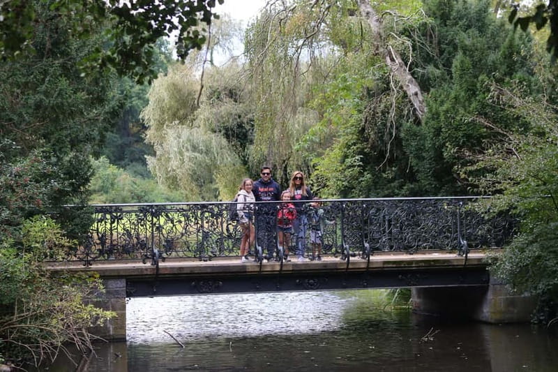 5h Potsdam private tour with Guide, Chauffeur & Photographer - Guide languages and personal service