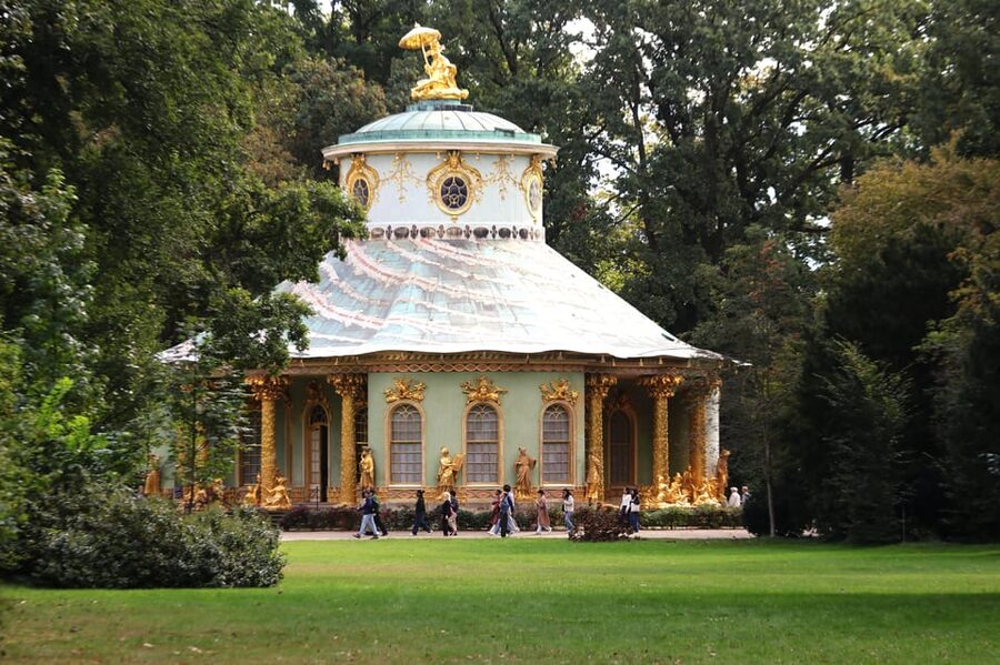 5h Potsdam private tour with Guide, Chauffeur & Photographer - A beer stop at Meierei Potsdam