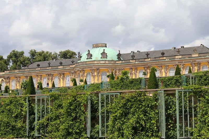 5h Potsdam private tour with Guide, Chauffeur & Photographer - Photography that actually changes the day