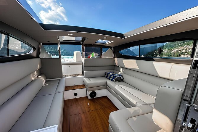 7-11 Guests Luxury Limousine Boat Private Tour of Lake Como - Villa Carlotta and Villa Balbianello