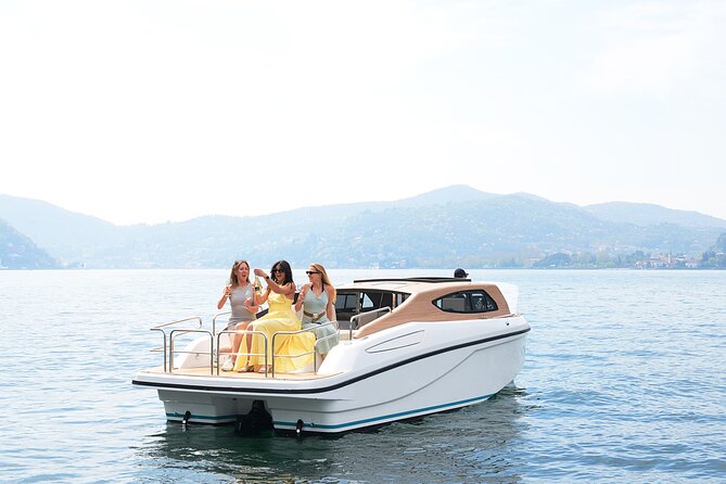 7-11 Guests Luxury Limousine Boat Private Tour of Lake Como - Varenna and Villa Monastero