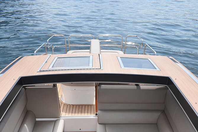 7-11 Guests Luxury Limousine Boat Private Tour of Lake Como - Torno and the grand villas of the western shore