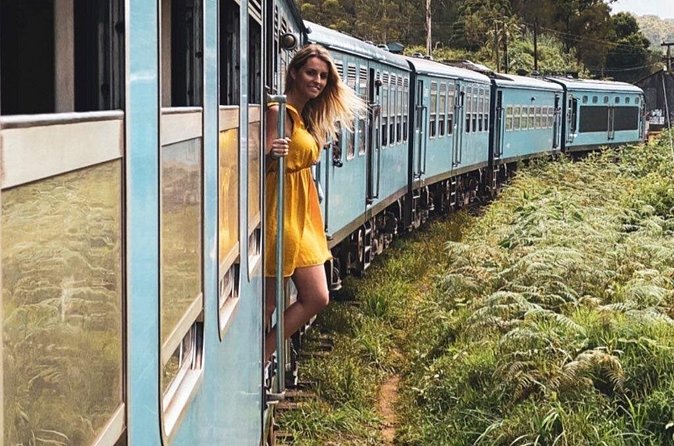 7 Days Tour in Sri Lanka Hotels with Breakfast and Luxury Car - Day 5: Ella hikes and a quieter waterfall