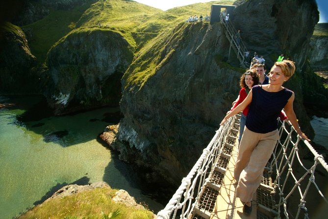7 Hour Private Giants Causeway & Coastal Luxury Tour From Belfast - Dark Hedges: a quick stop with strong photographs