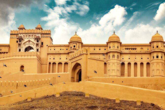 8 Days Private Car and Driver Rental For Golden Triangle & Rajasthan Tour - Day 6: Ranakpur Jain Temples and Udaipur by lake