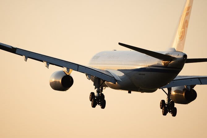 8 hours Private Car Transport in Guangzhou China - The real value of the $230 price
