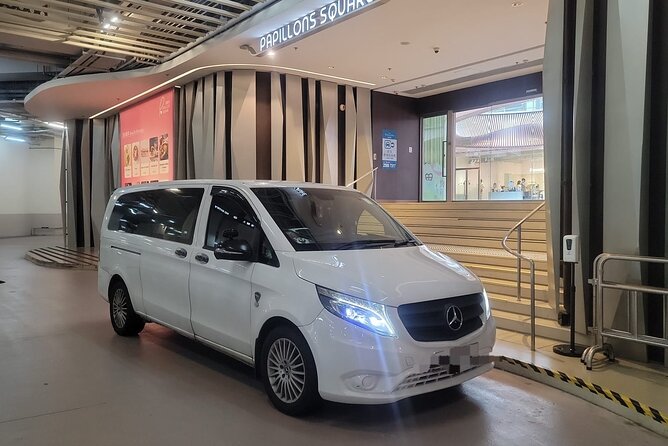 A Private City Tour of Hong Kong with Mercedes-Benz - Optional Kowloon stops after the main tour