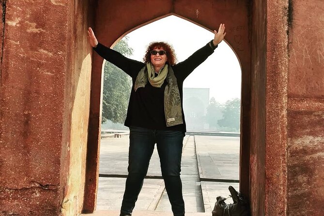 Agra Sightseeing & Shopping Tour by Private Car with Guide - What the Private Car Adds