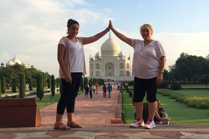 Agra Taj Mahal Sunrise Visit from Delhi by Private Car with Guide - The private car ride from Delhi to Agra