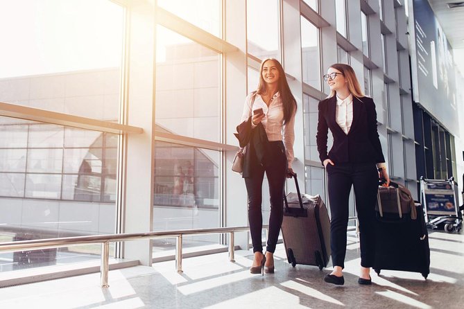 Airport luxury arrival ride by SUV, Sedan, Minibus or Limousine - Choosing between a sedan, SUV, limousine, and minibus