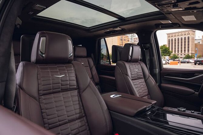 Airport luxury arrival ride by SUV, Sedan, Minibus or Limousine - Luggage, children, and group planning