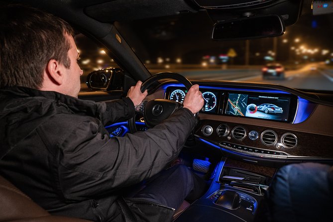 Airport to Cracow transfer by Luxurious VIP limo - Booking details that deserve attention