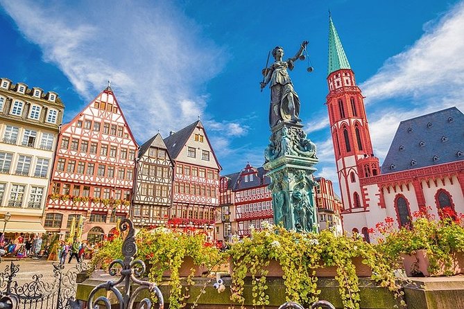 Airport Transfer: Airport FRA to Frankfurt by Luxury Van - The ride itself: private, clean, and quiet