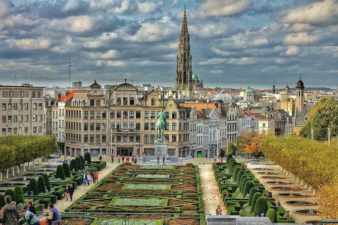 Airport Transfer: Brussels to Brussels Airport BRU by Luxury Van - Meeting your driver at the hotel