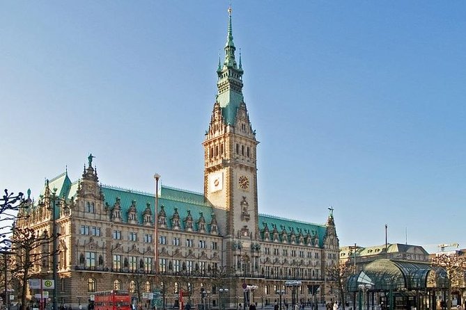 Airport Transfer: Hamburg Airport HAM to Hamburg by Luxury Van - A direct 25-minute ride into Hamburg