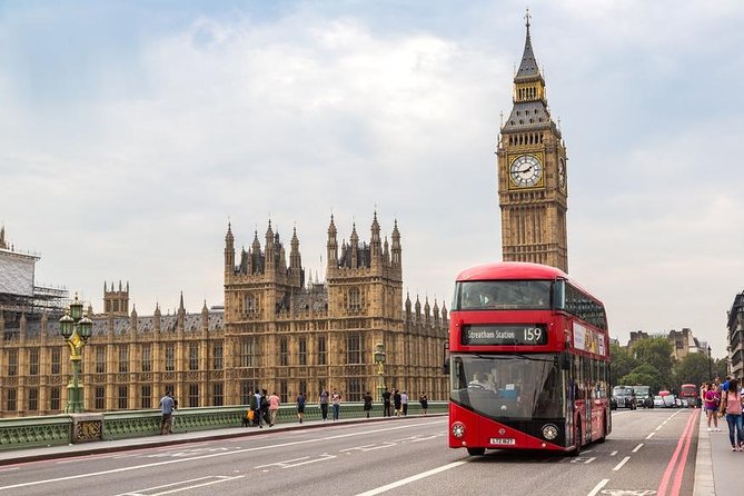 Airport Transfer: London to Heathrow Airport LHR by Luxury Van - Safety and comfort during the ride