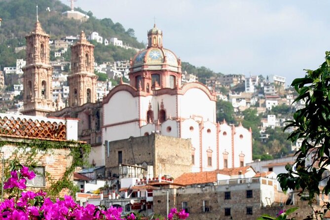Airport Transfer: Mexico Airport NLU to Mexico by Luxury SUV - Who will get the most from this transfer?
