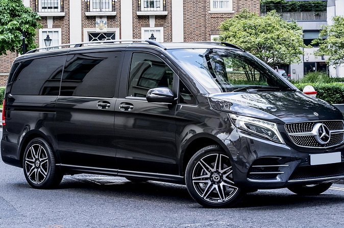 Airport Transfer: Munich Airport MUC to Munich by Luxury Van - Booking details and cancellation timing
