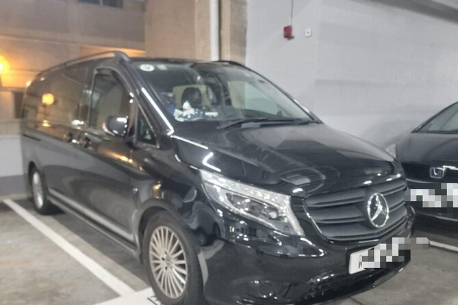AIRPORT TRANSFER service Kowloon with Mercedes Benz - Who should book this transfer