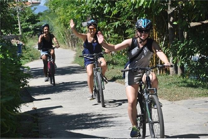 Airport Transfer to/from Hue, Da Nang & Hoi An by Private Car - Marble Mountains require the most time and energy