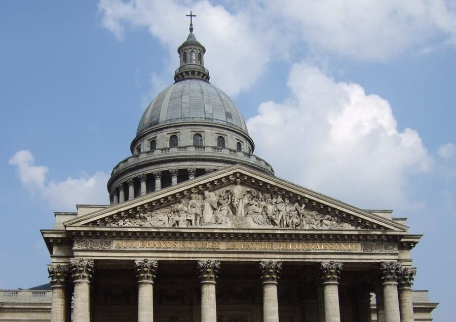 All Inclusive Private Car Tour of Paris - Notre Dame and the old center of Paris
