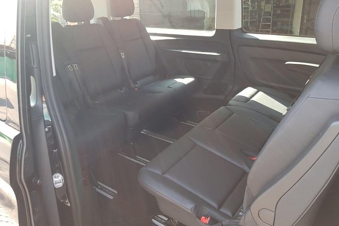 Almaty Airport Transfer Mercedes V-Class - What happens with your luggage