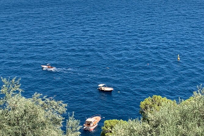 Amalfi Coast Sharing Tour from Naples in Minivan Mercedes - Positano in one hour