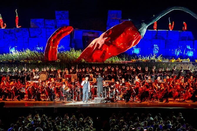 Andrea Bocelli concert LAJATICO Limousine Service from Florence - Mercedes comfort and onboard extras