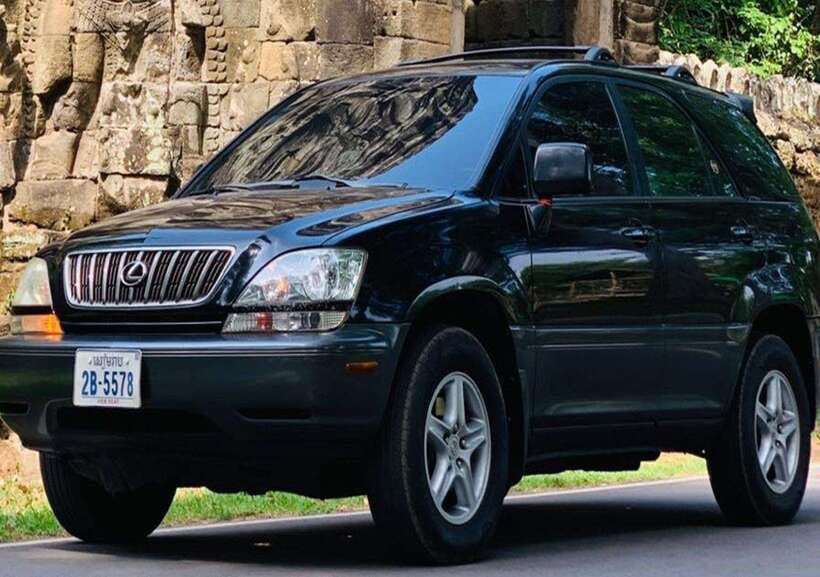 Angkor Wat Small Circle Private Car Tour in Siem Reap - Sunrise at Angkor Wat sets the tone