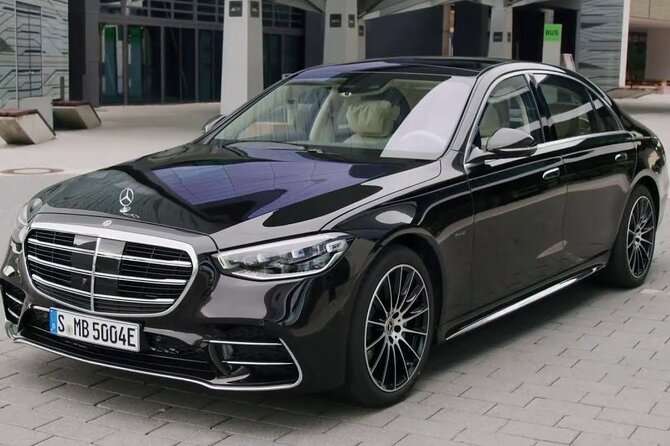 Arrival by Luxury Car from Heathrow Airport LHR to Central London - Key points at a glance
