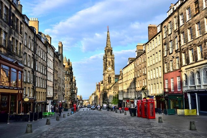 Arrival Transfer: Airport EDI to Edinburgh by Luxury Van - Why the private van matters for luggage and comfort