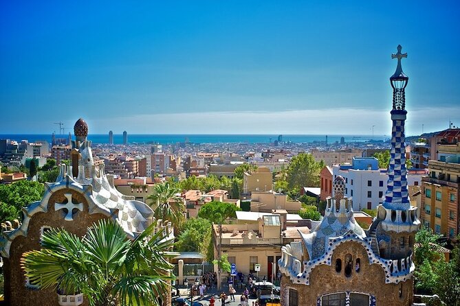 Arrival Transfer from Barcelona Airport BCN to Barcelona in Private Car/Van - The first 60 minutes after landing