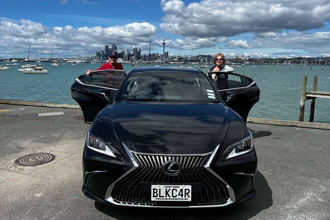 Auckland City Private Tour for Couples. Be chauffeur driven with added extras. - A private way to get your Auckland bearings
