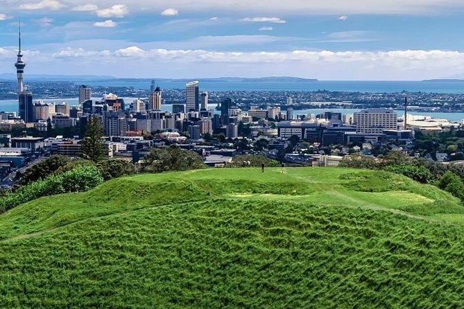 Auckland City Private Tour for Couples. Be chauffeur driven with added extras. - Parnell shows a different side of Auckland