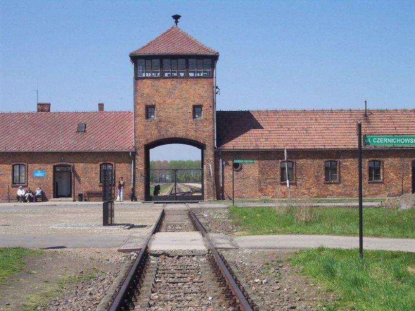 Auschwitz-Birkenau and Krakow Private Car Trip from Katowice - What to bring and how to prepare