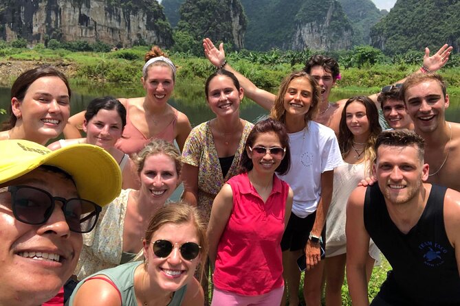 Bai Dinh pagoda - Trang An 1 day with Limousine bus - The King Kong photo stop